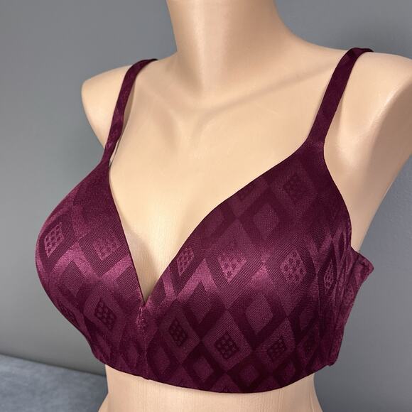 Victoria's Secret Body By Victoria Ipex Lined No Wire Bra Size 38D Burgundy Y2K - Picture 2 of 9